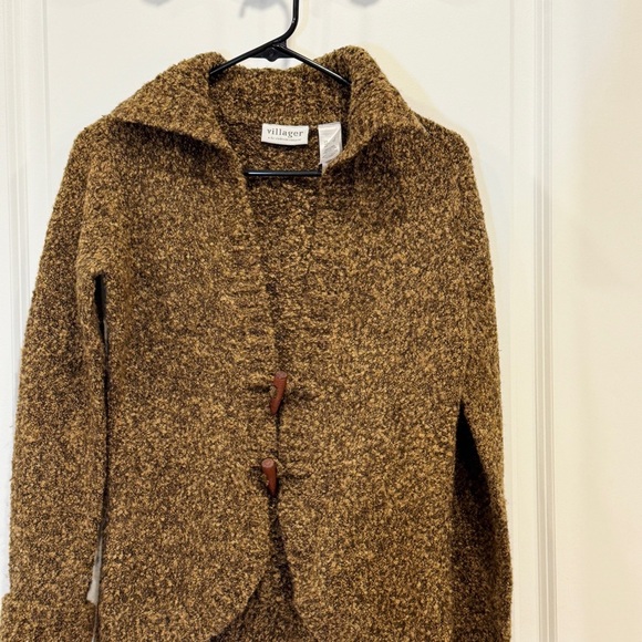 Villager A Liz Claiborne Company Women’s WoolPolyester Brown Sweater Warm Button - Picture 2 of 13